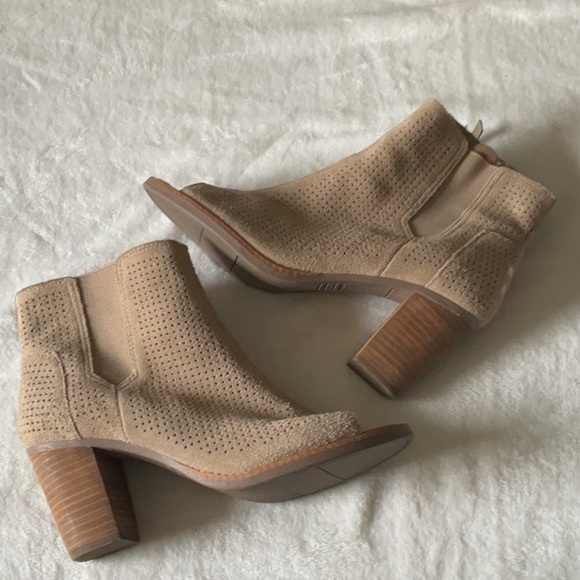 Toms Tan Heeled Boots with Perforated Suede Design - Picture 4 of 5
